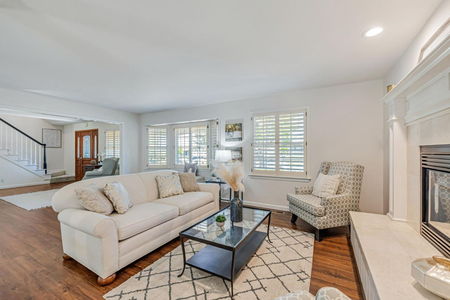 Detail Gallery Image 7 of 54 For 6227 Calle Bonita, San Jose,  CA 95120 - 5 Beds | 2/1 Baths