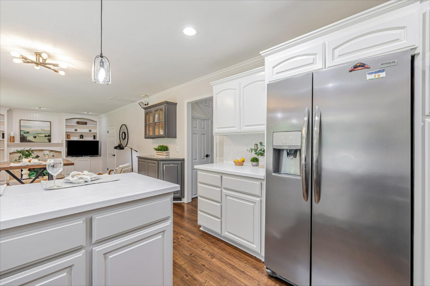 Detail Gallery Image 9 of 54 For 6227 Calle Bonita, San Jose,  CA 95120 - 5 Beds | 2/1 Baths
