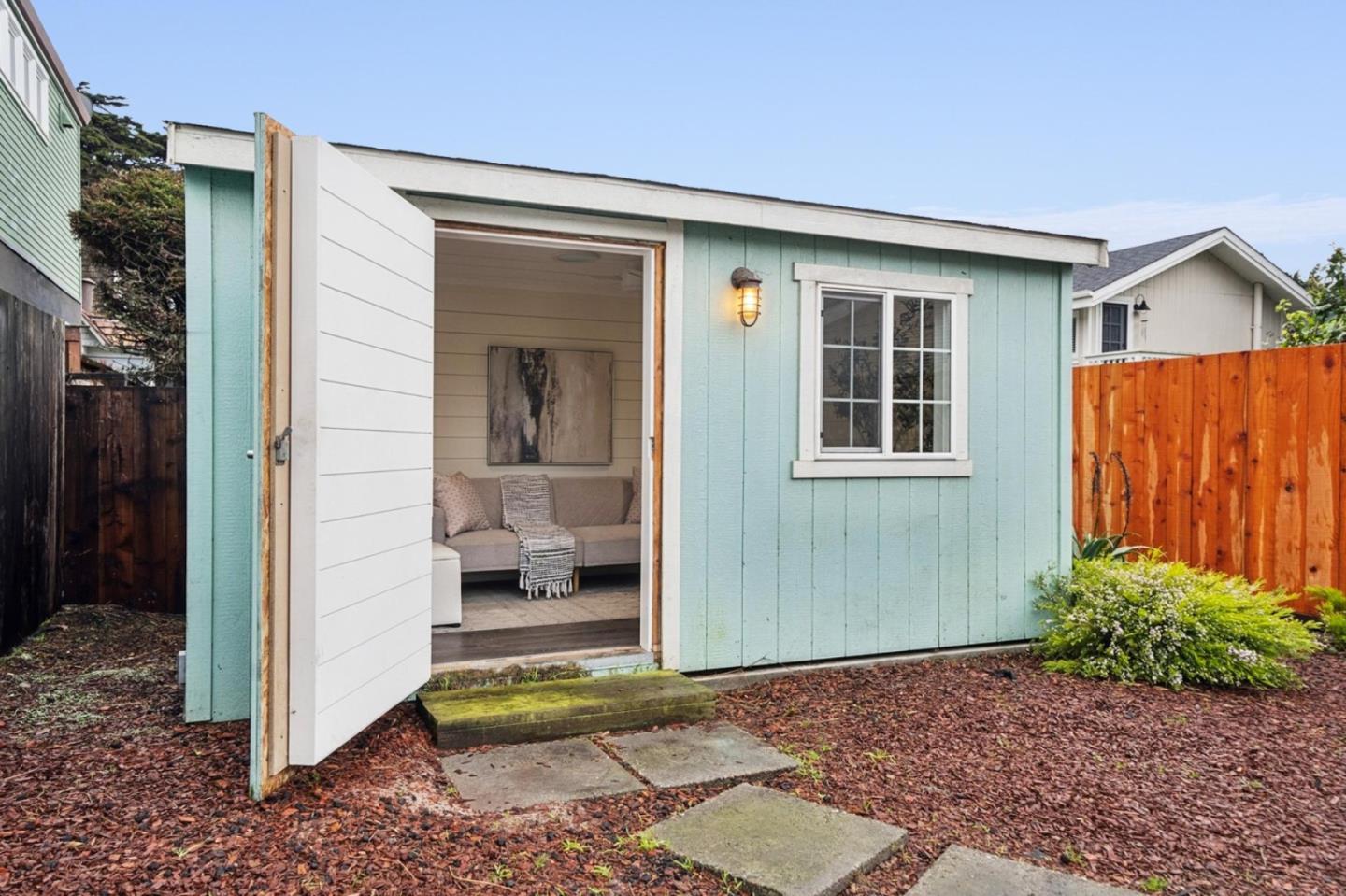 Detail Gallery Image 12 of 12 For 184 Paloma Ave, Pacifica,  CA 94044 - 3 Beds | 1 Baths