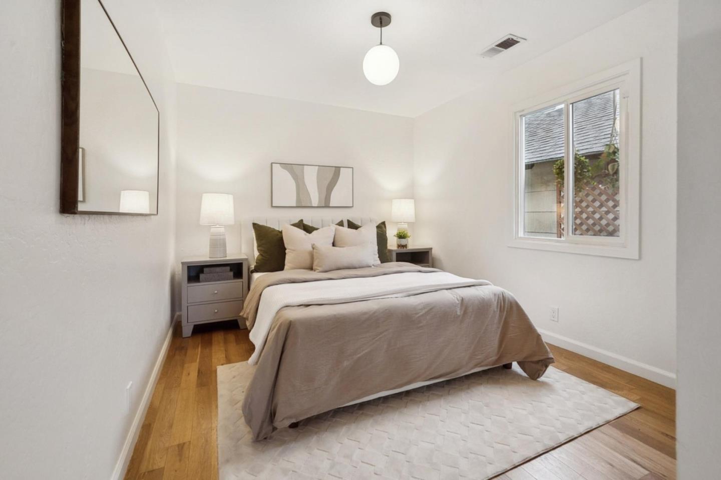 Detail Gallery Image 8 of 12 For 184 Paloma Ave, Pacifica,  CA 94044 - 3 Beds | 1 Baths