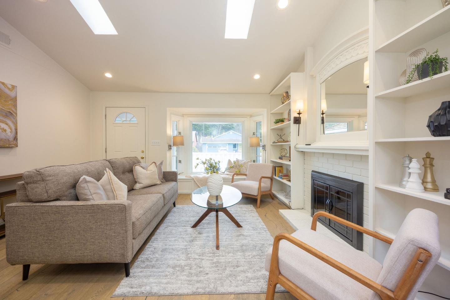Detail Gallery Image 10 of 51 For 201 Bridgeport Dr, Half Moon Bay,  CA 94019 - 3 Beds | 2 Baths