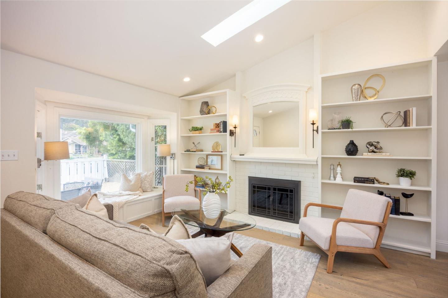 Detail Gallery Image 12 of 51 For 201 Bridgeport Dr, Half Moon Bay,  CA 94019 - 3 Beds | 2 Baths