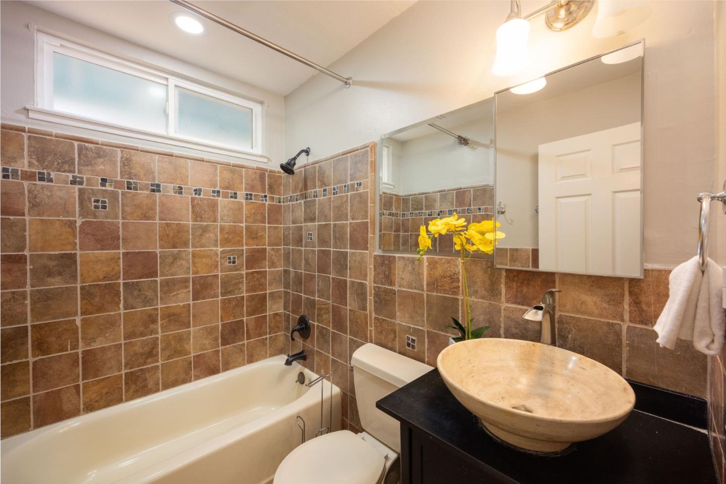 Detail Gallery Image 31 of 51 For 201 Bridgeport Dr, Half Moon Bay,  CA 94019 - 3 Beds | 2 Baths