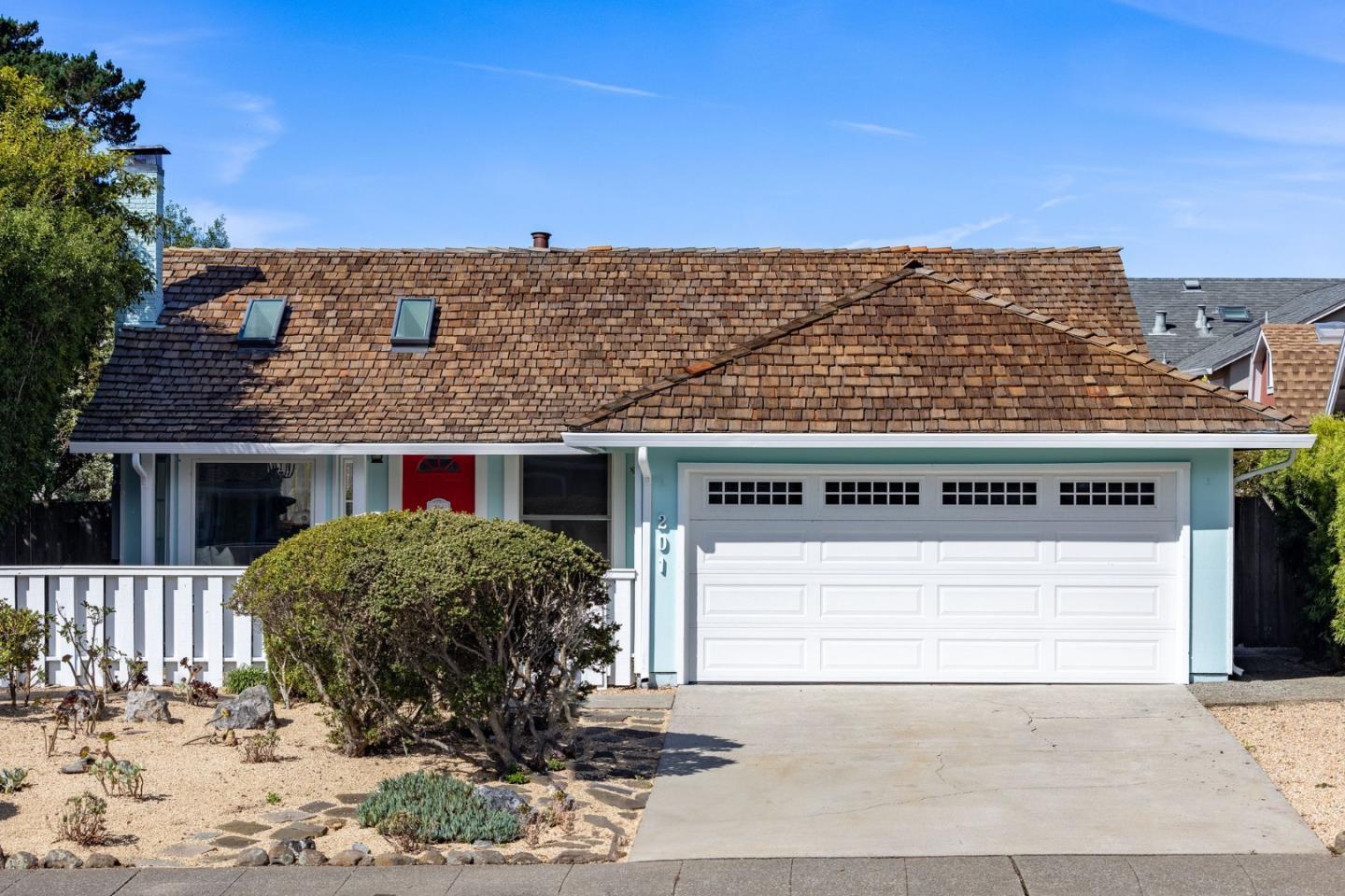 Detail Gallery Image 33 of 51 For 201 Bridgeport Dr, Half Moon Bay,  CA 94019 - 3 Beds | 2 Baths
