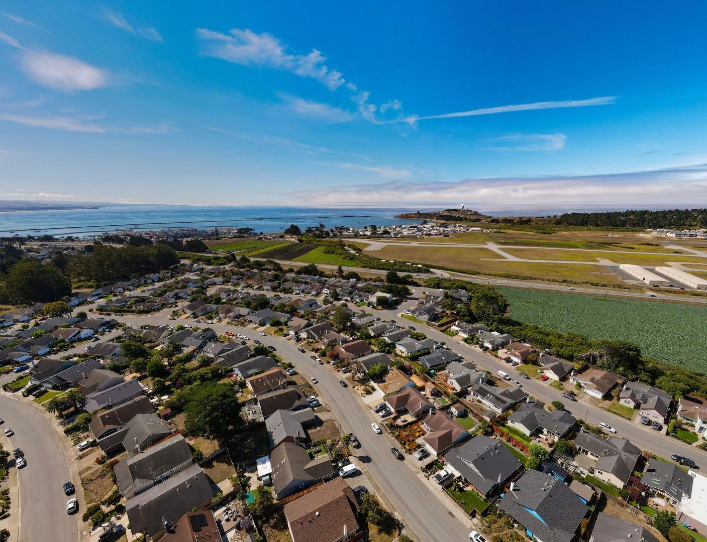 Detail Gallery Image 42 of 51 For 201 Bridgeport Dr, Half Moon Bay,  CA 94019 - 3 Beds | 2 Baths
