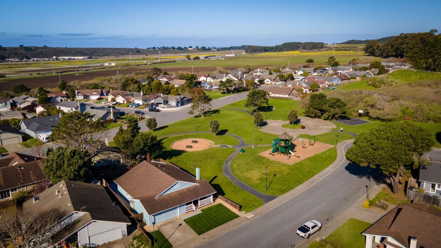 Detail Gallery Image 48 of 51 For 201 Bridgeport Dr, Half Moon Bay,  CA 94019 - 3 Beds | 2 Baths