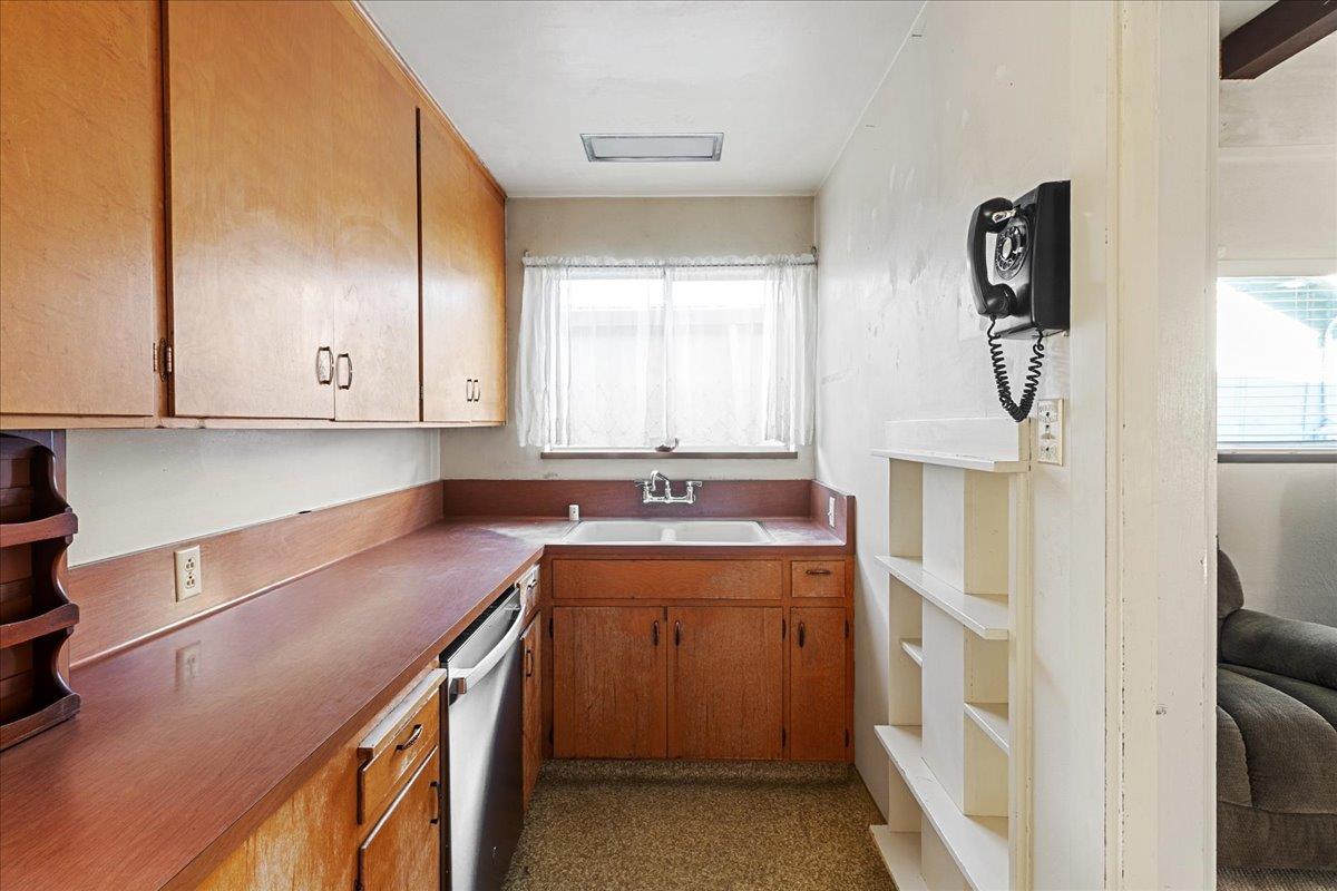 Detail Gallery Image 13 of 30 For 226 Harvest St, Salinas,  CA 93901 - 2 Beds | 1/1 Baths