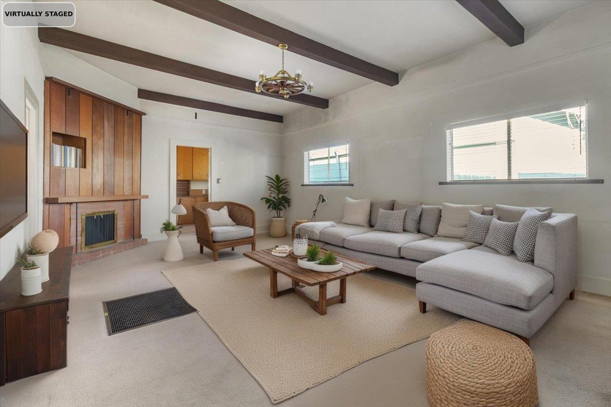 Detail Gallery Image 5 of 30 For 226 Harvest St, Salinas,  CA 93901 - 2 Beds | 1/1 Baths