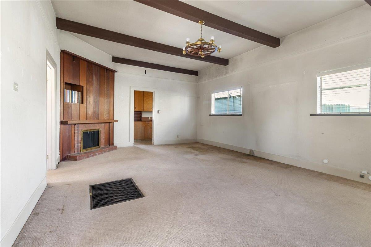 Detail Gallery Image 6 of 30 For 226 Harvest St, Salinas,  CA 93901 - 2 Beds | 1/1 Baths