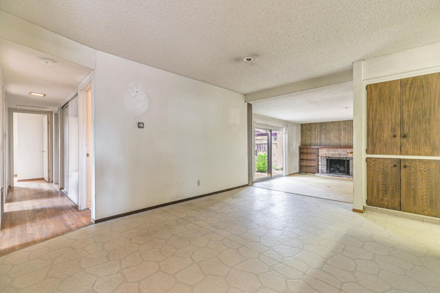 Detail Gallery Image 13 of 29 For 5799 Indian Ave, San Jose,  CA 95123 - 4 Beds | 2 Baths