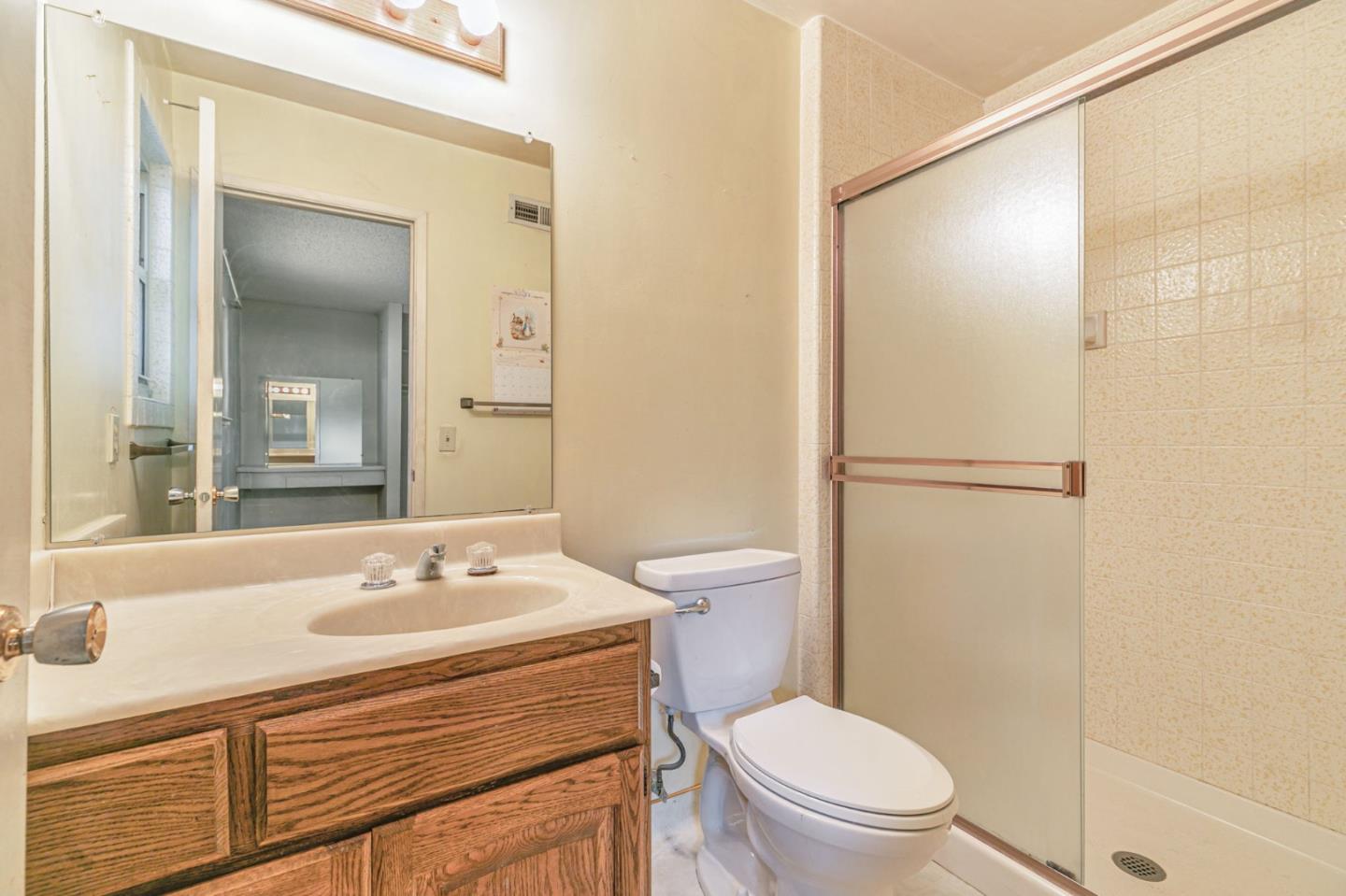 Detail Gallery Image 21 of 29 For 5799 Indian Ave, San Jose,  CA 95123 - 4 Beds | 2 Baths