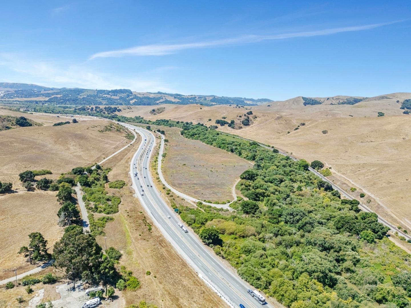Detail Gallery Image 4 of 25 For 0 101 Hwy, Hollister,  CA 95023 - – Beds | – Baths