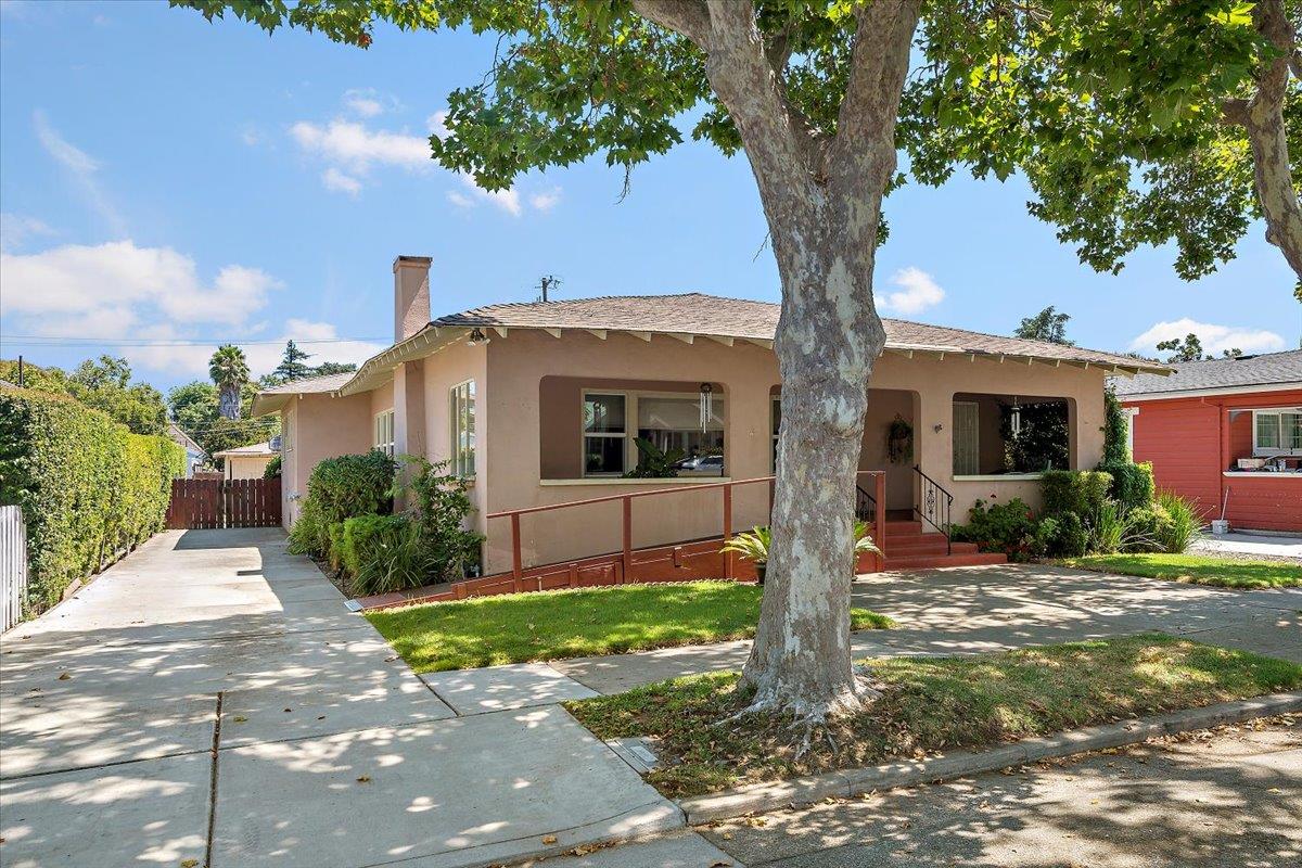 Detail Gallery Image 2 of 27 For 7770 Rosanna St, Gilroy,  CA 95020 - 2 Beds | 1/1 Baths