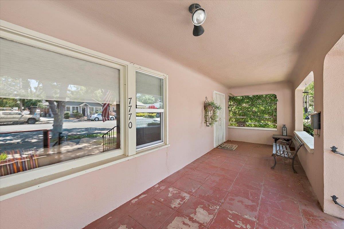 Detail Gallery Image 3 of 27 For 7770 Rosanna St, Gilroy,  CA 95020 - 2 Beds | 1/1 Baths