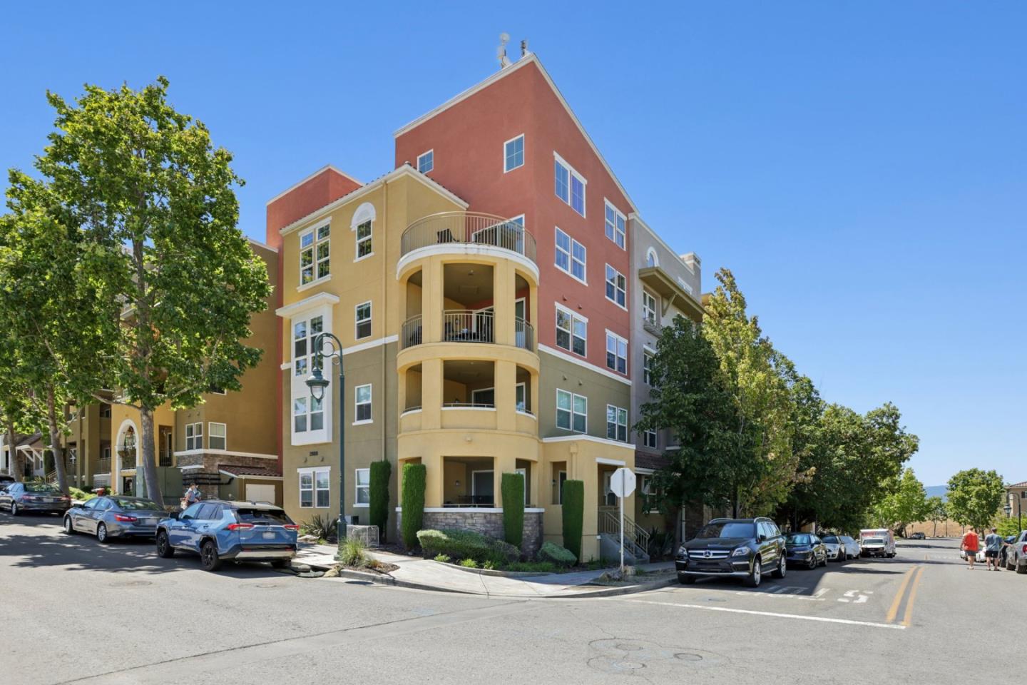 Detail Gallery Image 4 of 49 For 2988 Grassina St #629,  San Jose,  CA 95136 - 2 Beds | 2 Baths