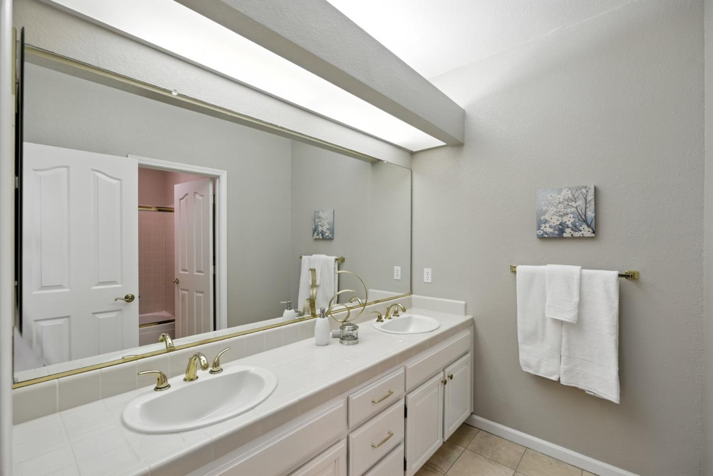 Detail Gallery Image 41 of 56 For 1128 Sterling Gate Dr, San Jose,  CA 95120 - 4 Beds | 3 Baths