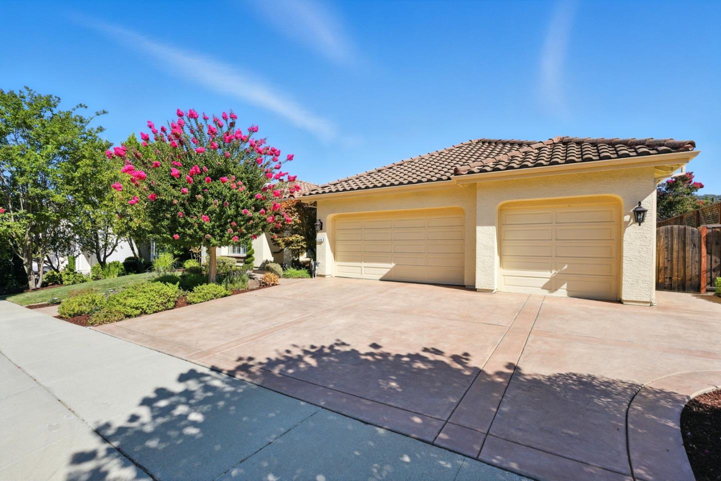 Detail Gallery Image 5 of 56 For 1128 Sterling Gate Dr, San Jose,  CA 95120 - 4 Beds | 3 Baths