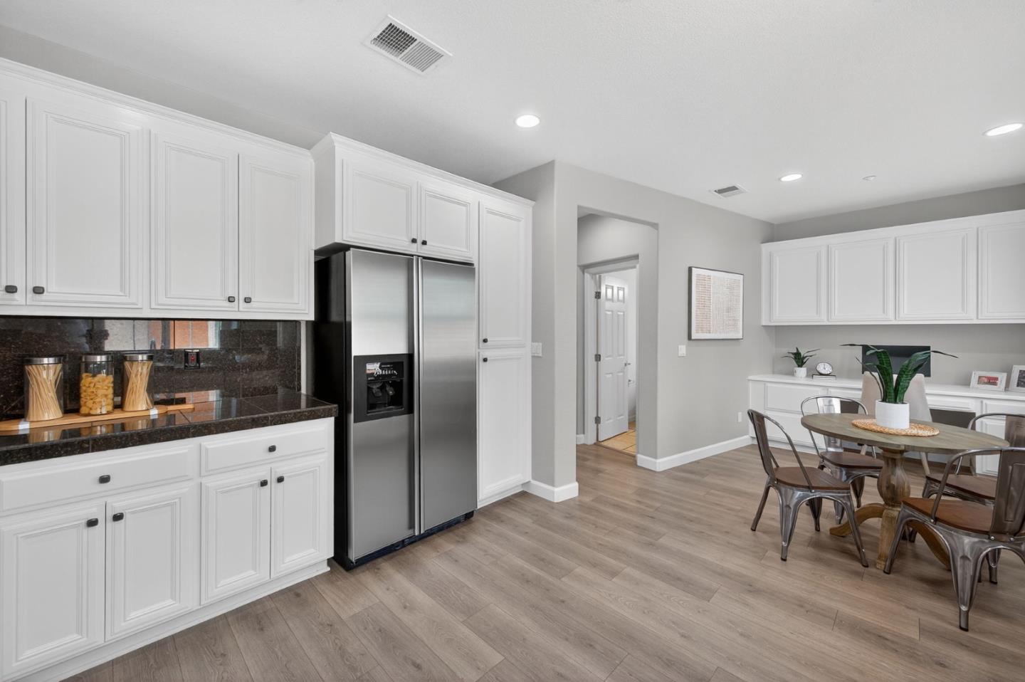 Detail Gallery Image 14 of 37 For 1220 Kelley Way, Santa Clara,  CA 95054 - 3 Beds | 2/1 Baths