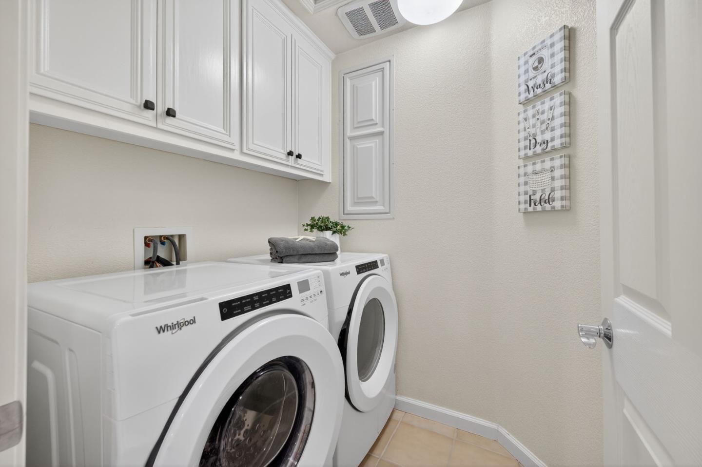 Detail Gallery Image 25 of 37 For 1220 Kelley Way, Santa Clara,  CA 95054 - 3 Beds | 2/1 Baths