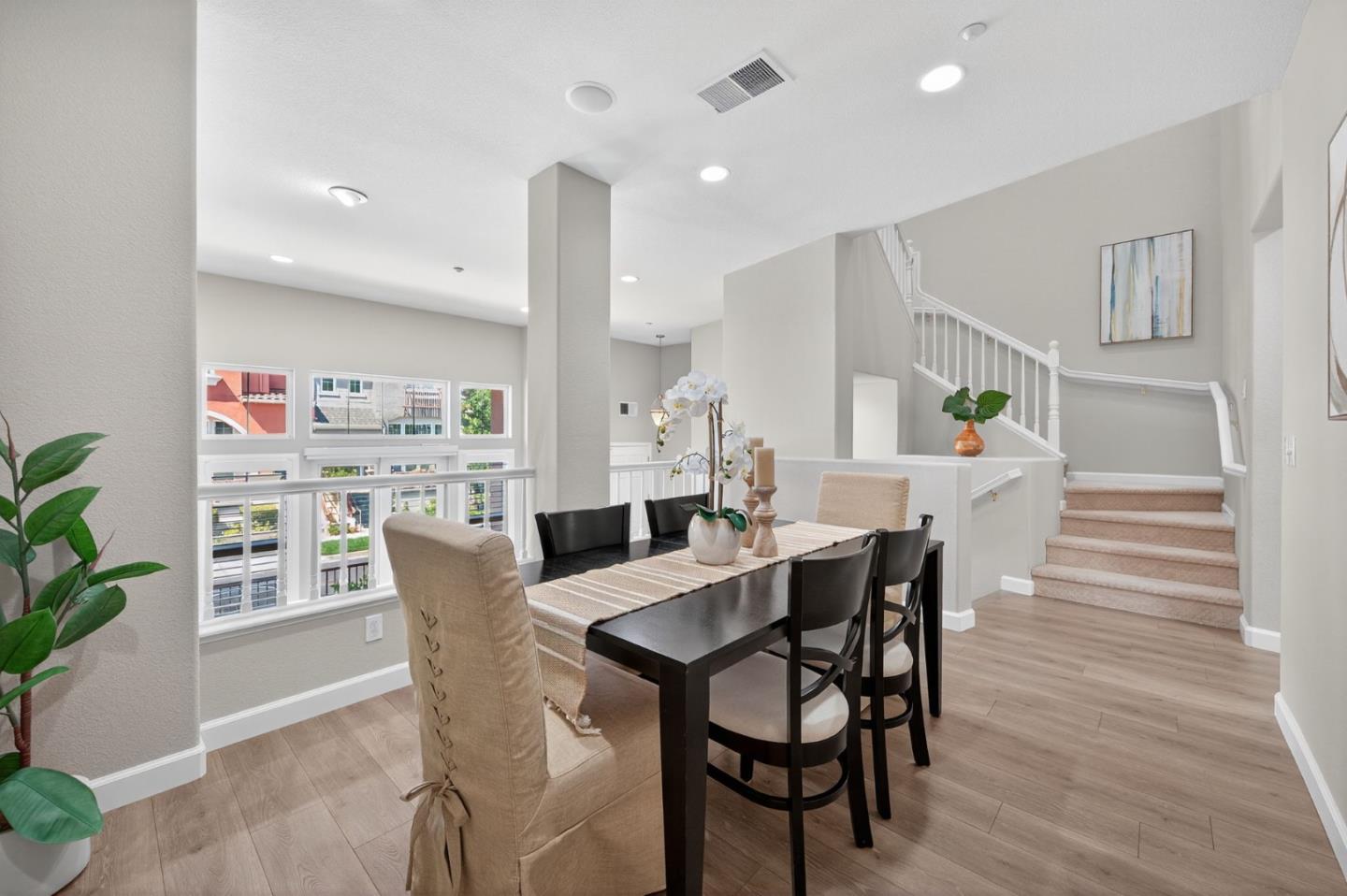 Detail Gallery Image 9 of 37 For 1220 Kelley Way, Santa Clara,  CA 95054 - 3 Beds | 2/1 Baths