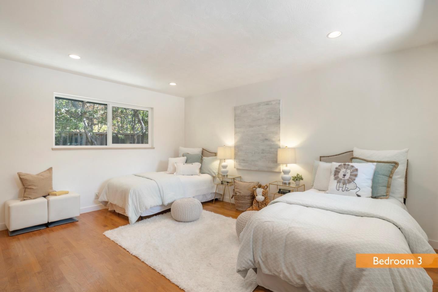 Detail Gallery Image 26 of 31 For 1981 Newcastle Dr, Los Altos,  CA 94024 - 4 Beds | 2/1 Baths