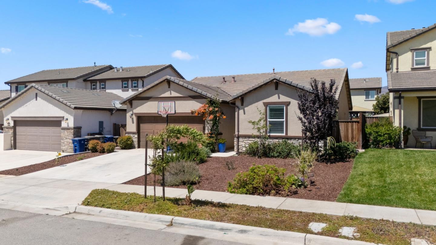 Detail Gallery Image 30 of 41 For 617 Aromas Pl, Soledad,  CA 93960 - 3 Beds | 2 Baths