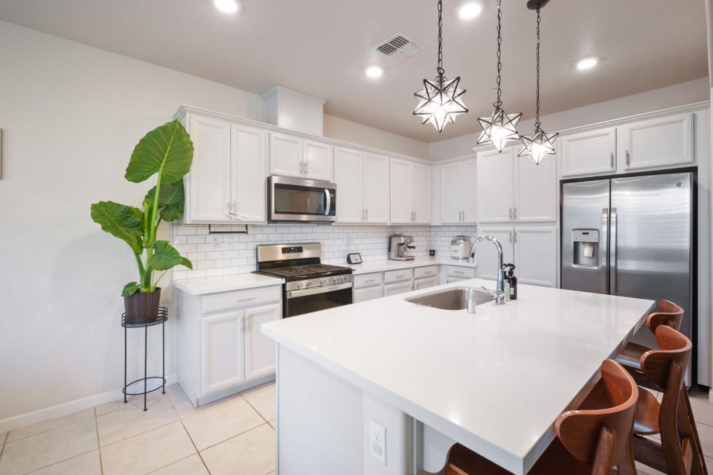 Detail Gallery Image 9 of 41 For 617 Aromas Pl, Soledad,  CA 93960 - 3 Beds | 2 Baths