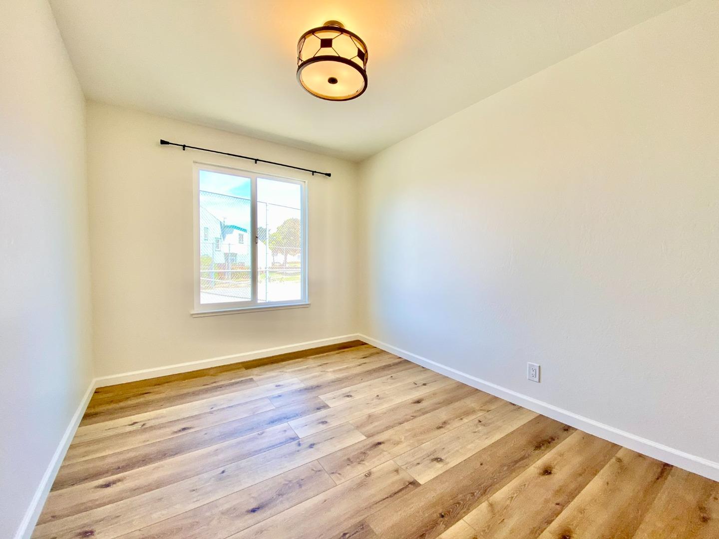 Detail Gallery Image 26 of 41 For 1076 Grand Ave, South San Francisco,  CA 94080 - 3 Beds | 2 Baths