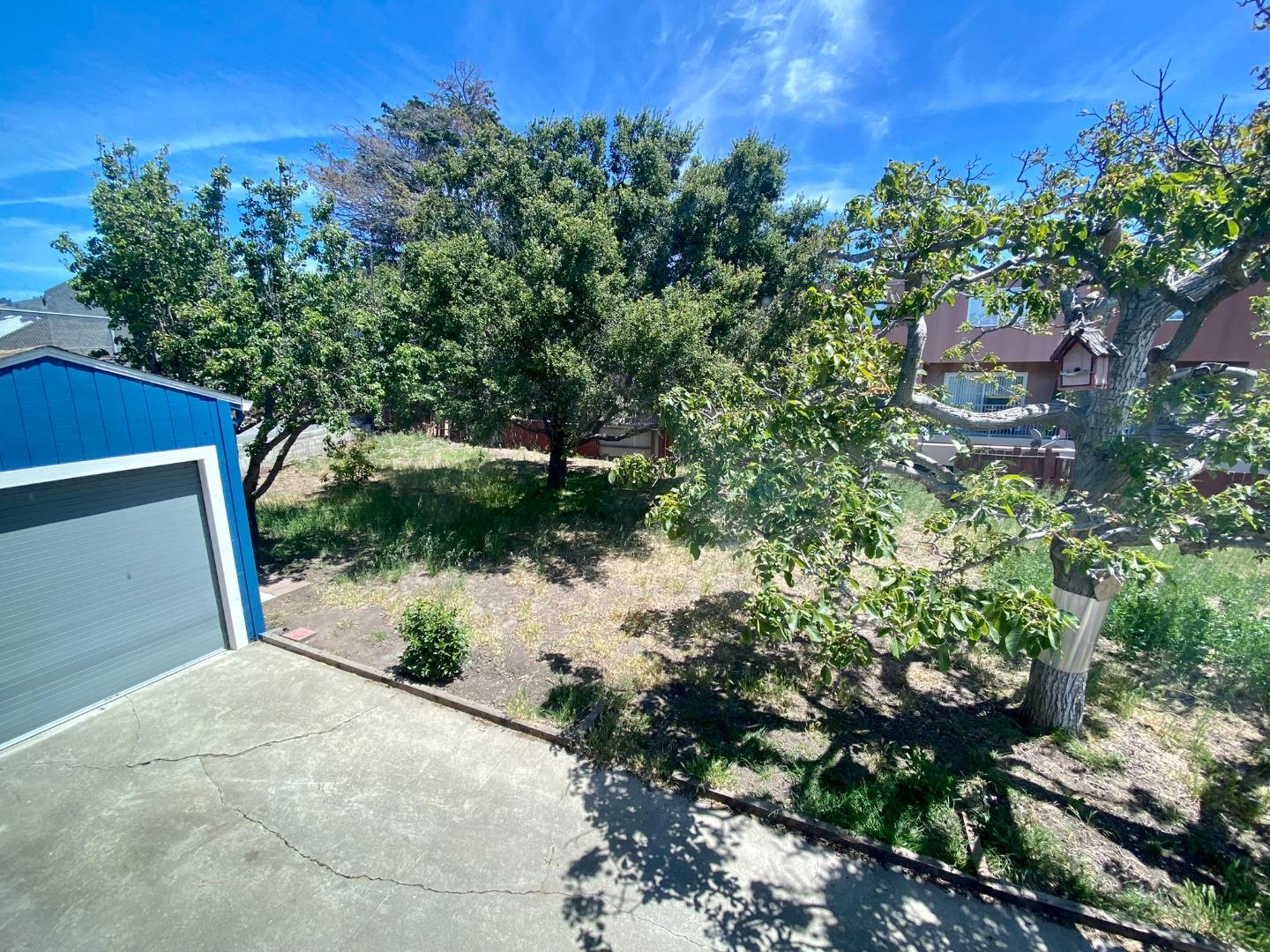 Detail Gallery Image 9 of 41 For 1076 Grand Ave, South San Francisco,  CA 94080 - 3 Beds | 2 Baths