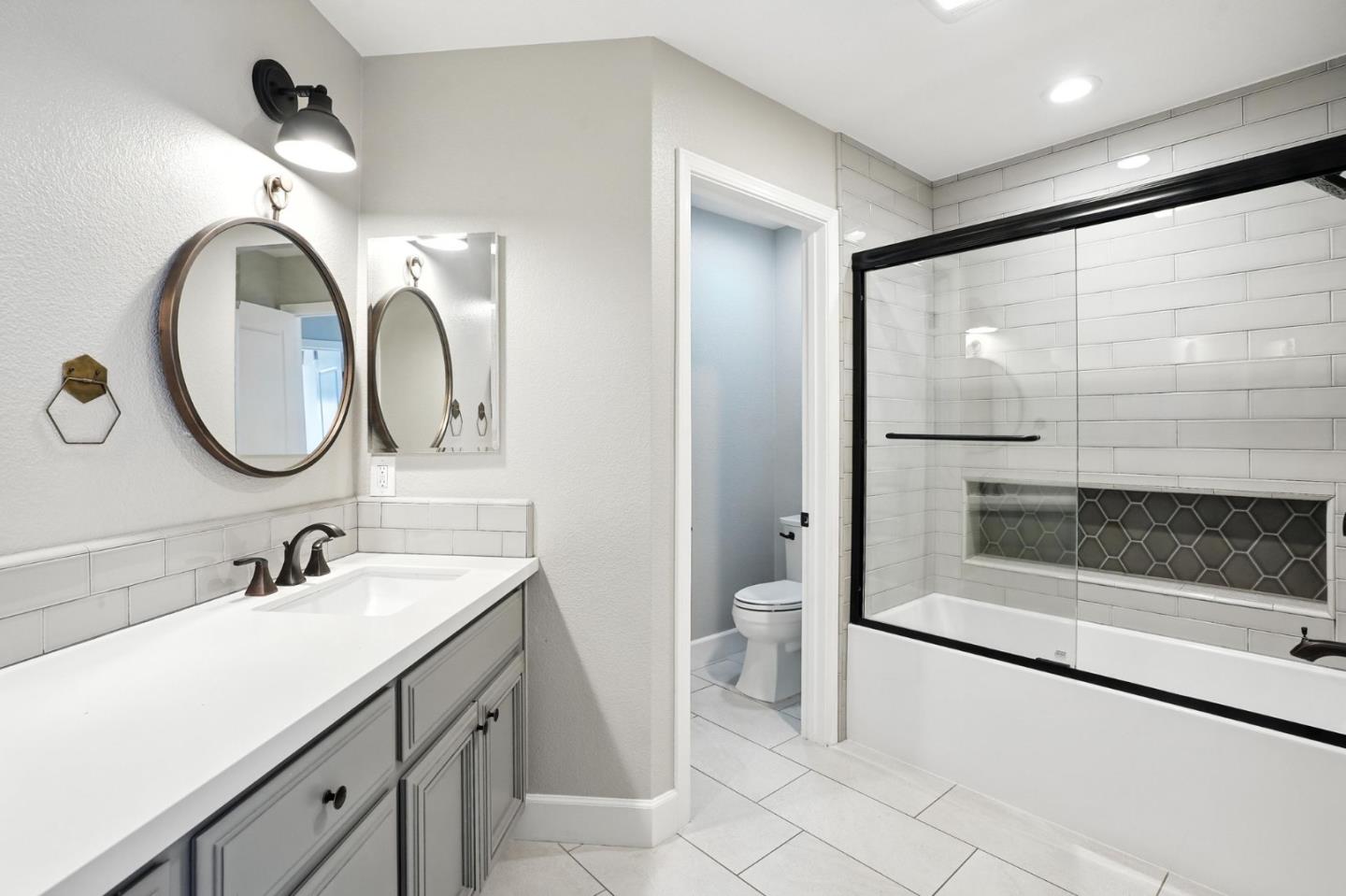 Detail Gallery Image 15 of 24 For 4726 Arlene Pl, Pleasanton,  CA 94566 - 5 Beds | 3/1 Baths