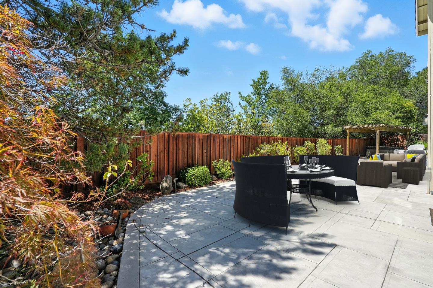 Detail Gallery Image 20 of 24 For 4726 Arlene Pl, Pleasanton,  CA 94566 - 5 Beds | 3/1 Baths