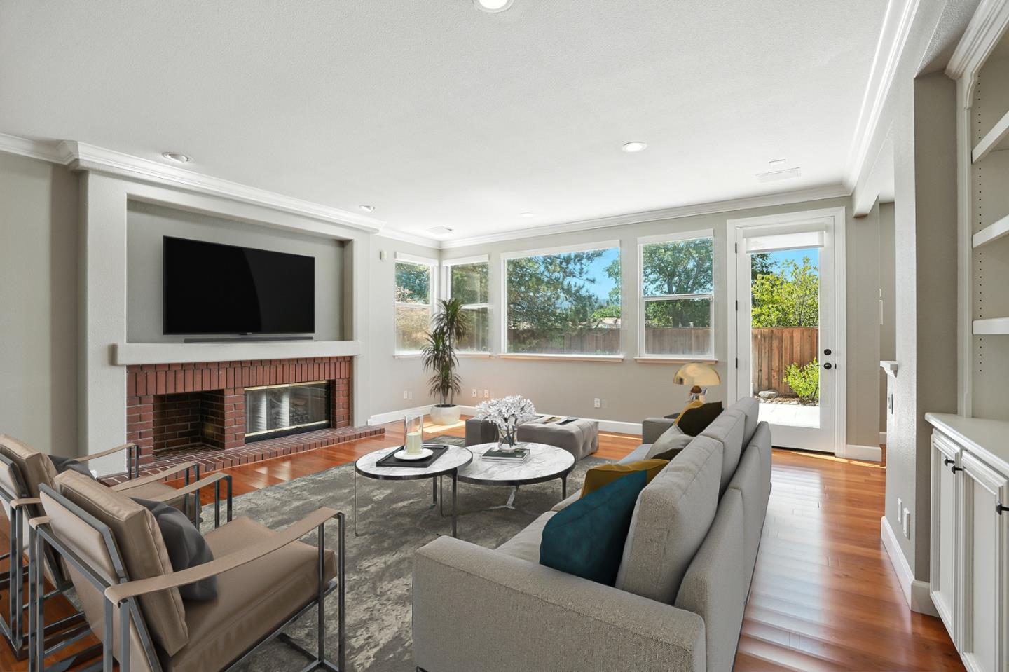 Detail Gallery Image 7 of 24 For 4726 Arlene Pl, Pleasanton,  CA 94566 - 5 Beds | 3/1 Baths