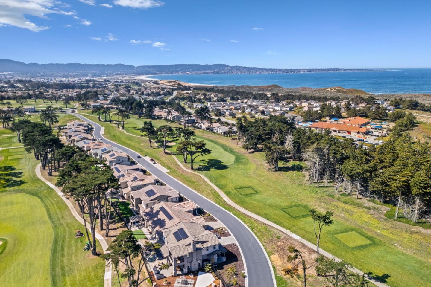 Detail Gallery Image 30 of 33 For 1838 Links Dr, Seaside,  CA 93955 - 4 Beds | 4/1 Baths