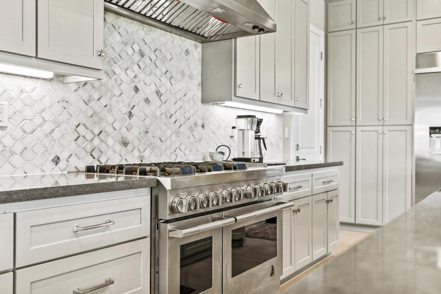 Detail Gallery Image 7 of 33 For 1838 Links Dr, Seaside,  CA 93955 - 4 Beds | 4/1 Baths