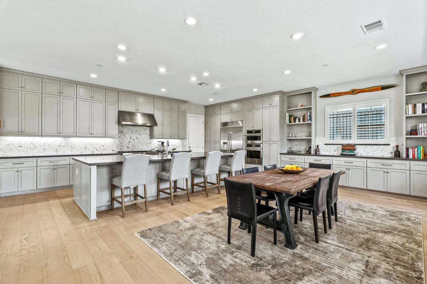 Detail Gallery Image 9 of 33 For 1838 Links Dr, Seaside,  CA 93955 - 4 Beds | 4/1 Baths