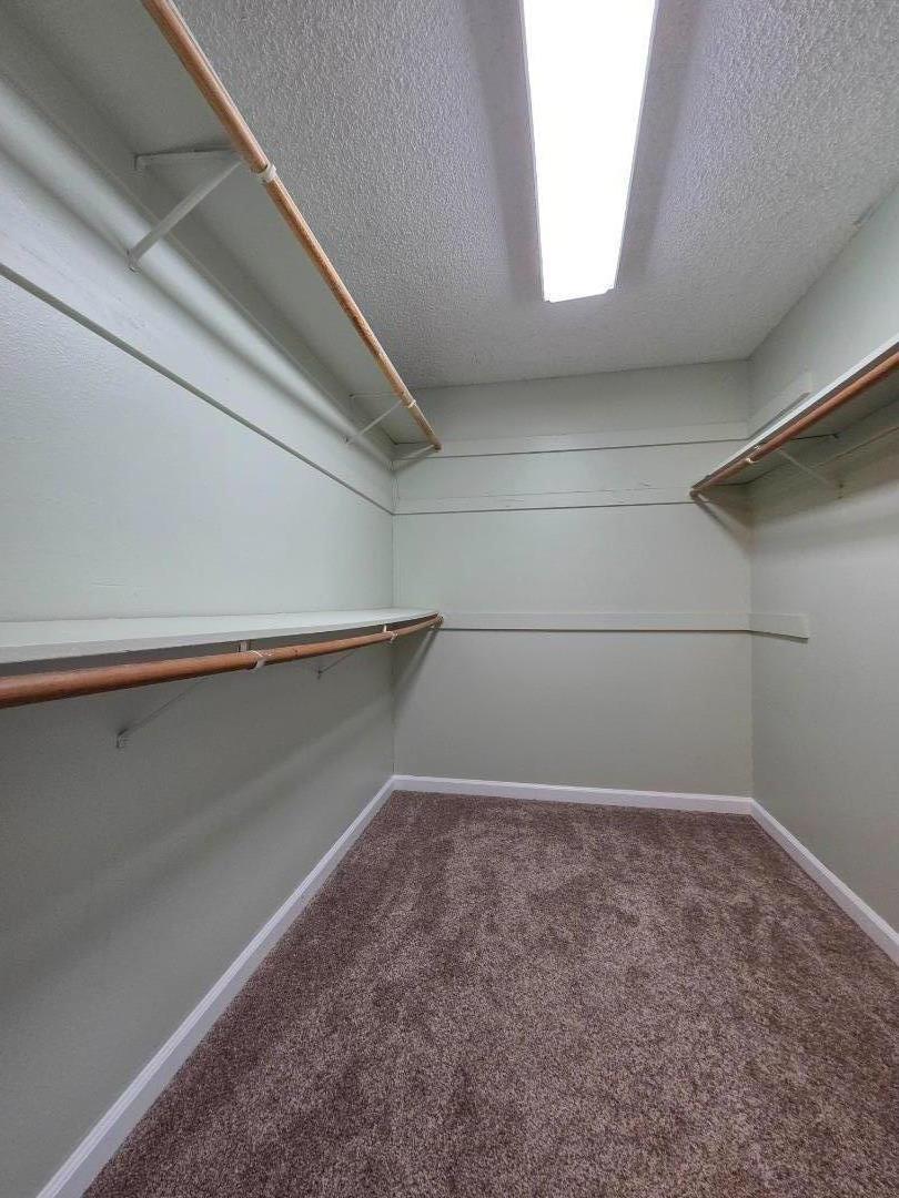 Detail Gallery Image 11 of 14 For 1884 Cherokee Dr #4,  Salinas,  CA 93906 - 3 Beds | 2/1 Baths