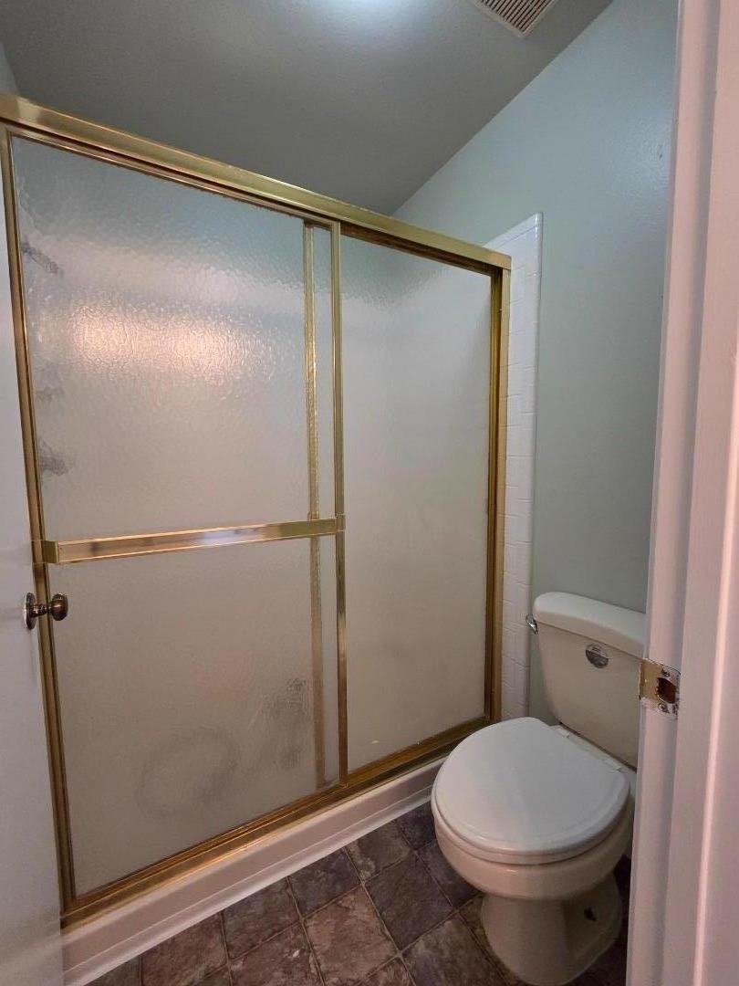 Detail Gallery Image 9 of 14 For 1884 Cherokee Dr #4,  Salinas,  CA 93906 - 3 Beds | 2/1 Baths