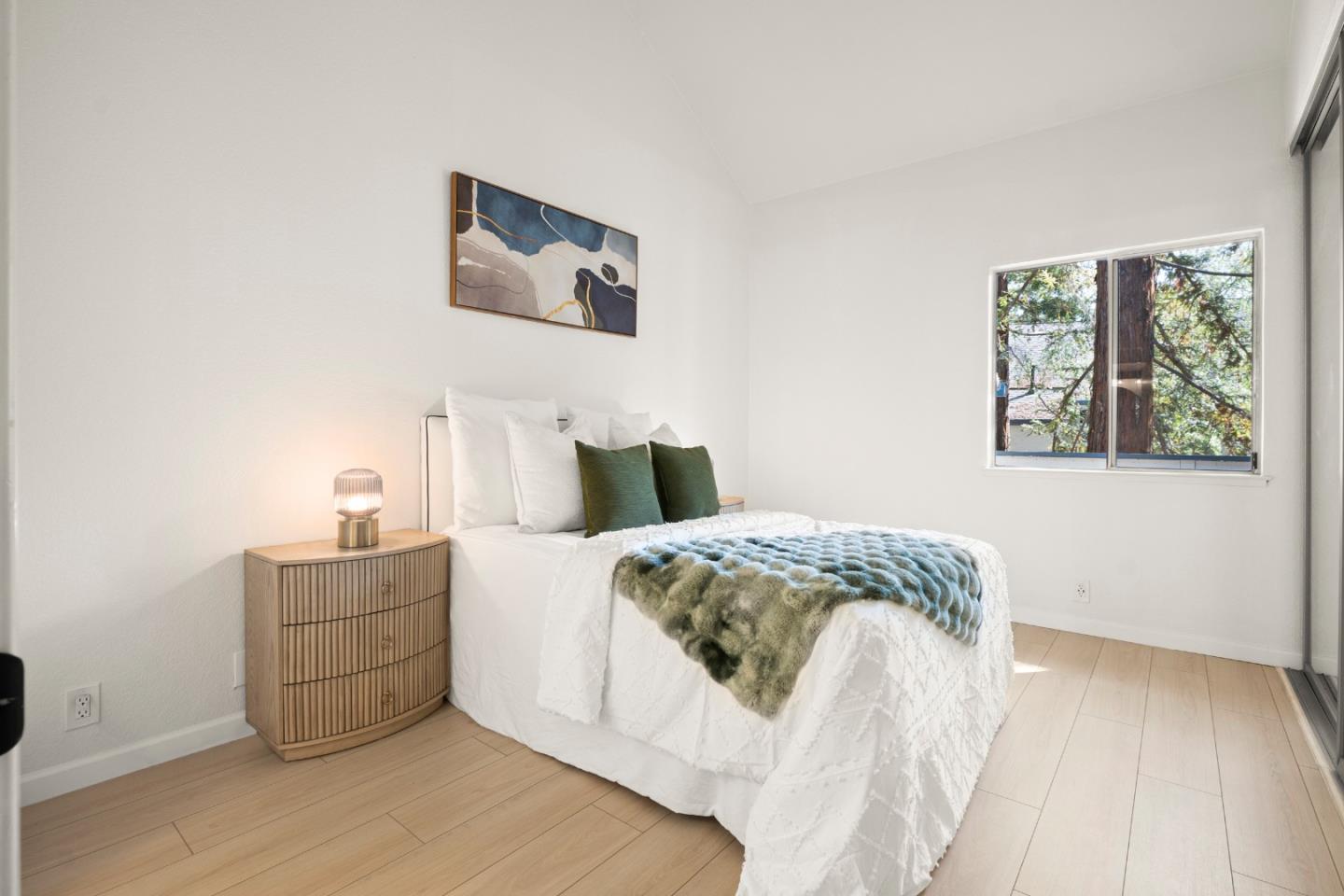 Detail Gallery Image 12 of 32 For 1050 Summermist Ct, San Jose,  CA 95122 - 1 Beds | 1 Baths