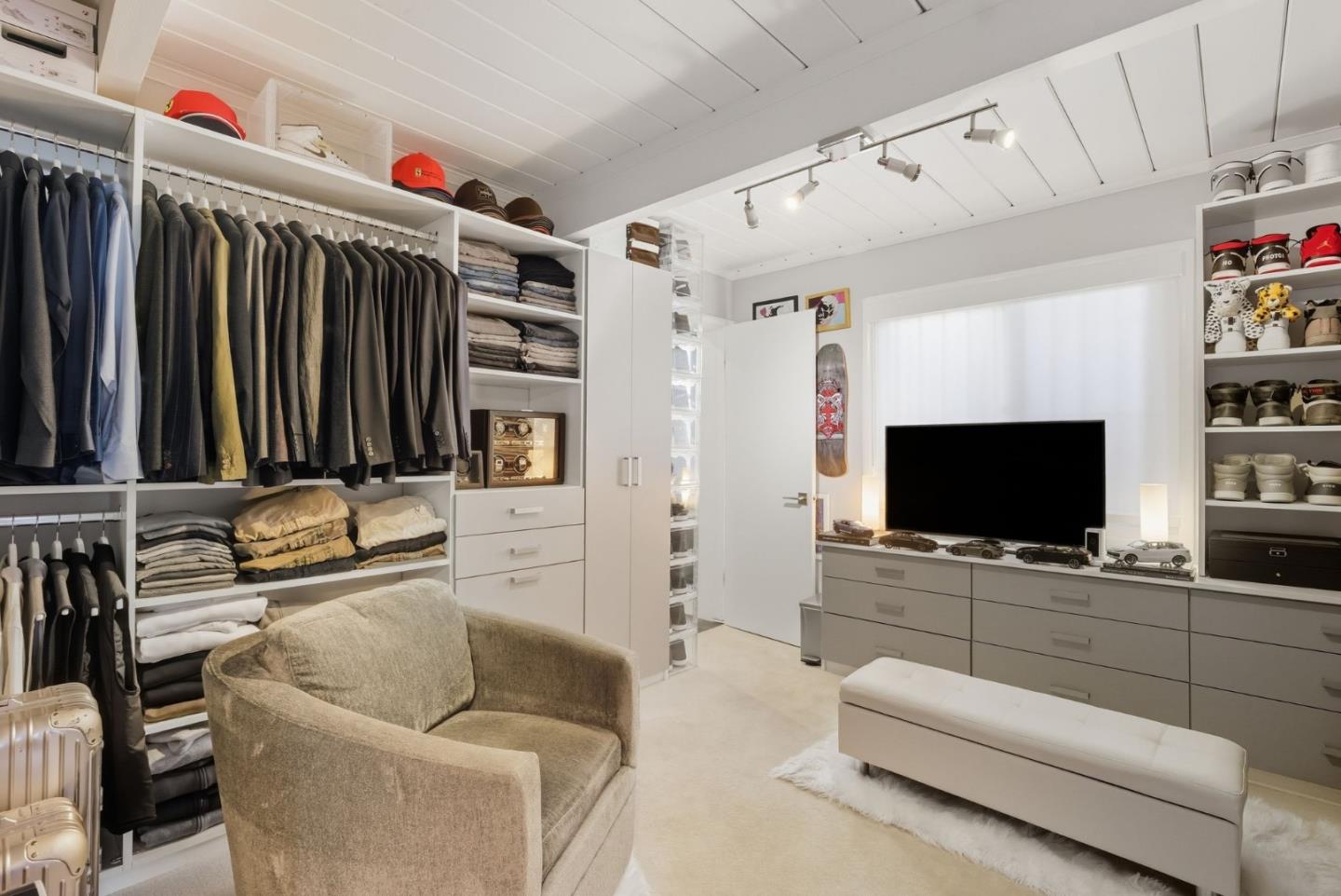 Detail Gallery Image 23 of 57 For 1757 S Norfolk St, San Mateo,  CA 94403 - 4 Beds | 3 Baths