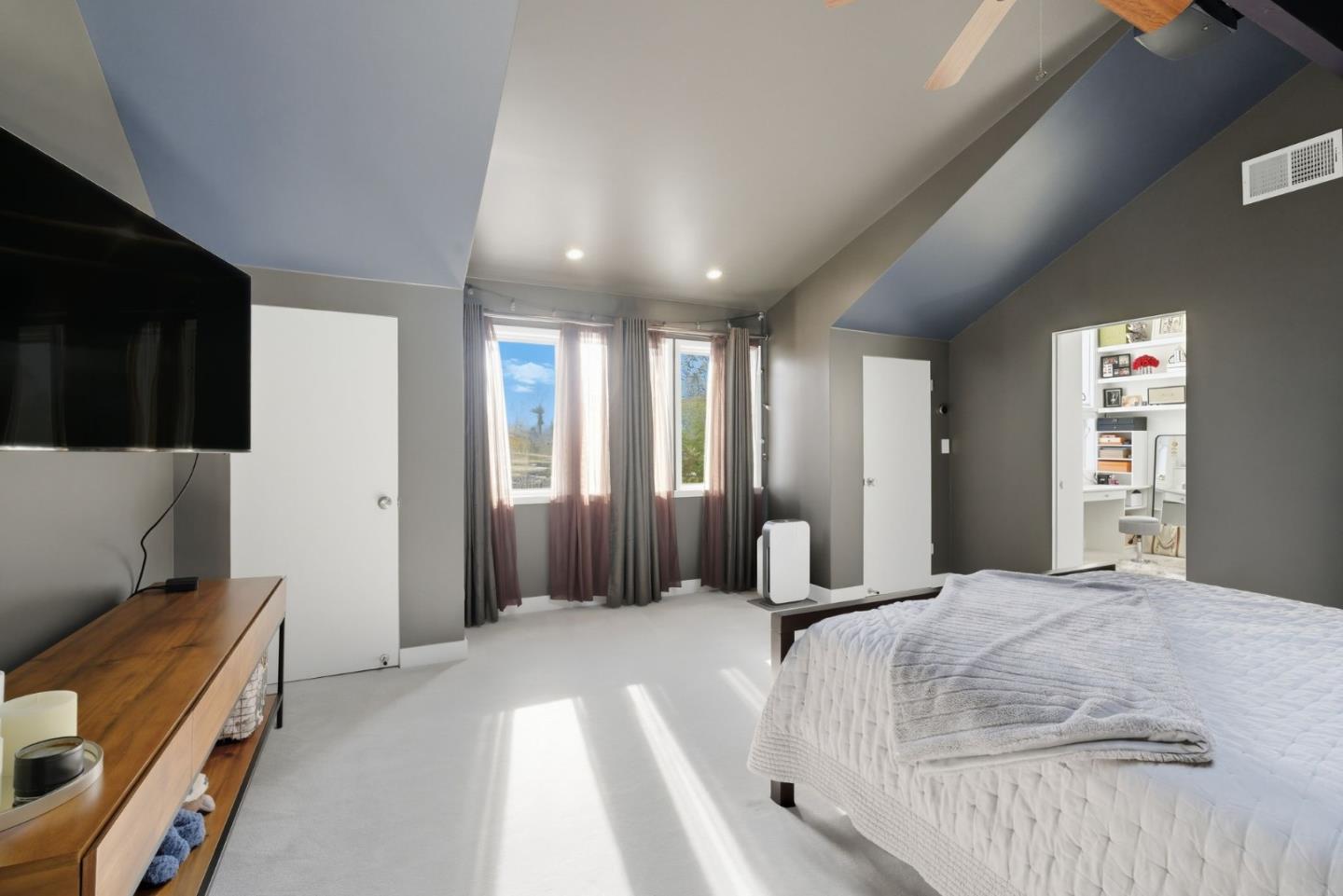 Detail Gallery Image 32 of 57 For 1757 S Norfolk St, San Mateo,  CA 94403 - 4 Beds | 3 Baths