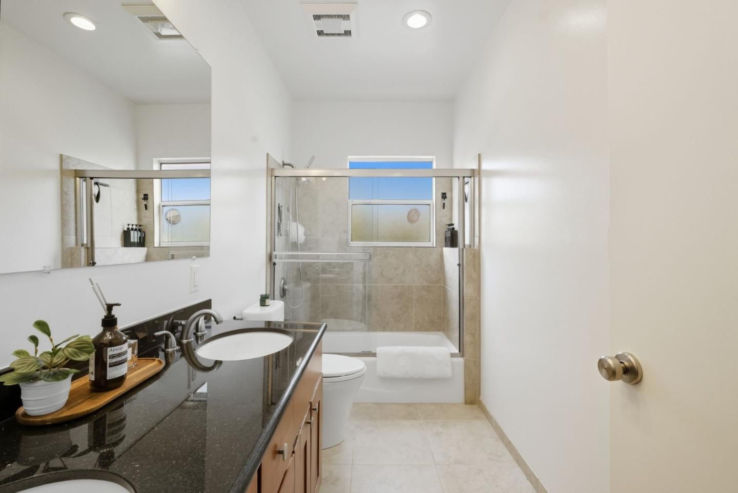 Detail Gallery Image 38 of 57 For 1757 S Norfolk St, San Mateo,  CA 94403 - 4 Beds | 3 Baths