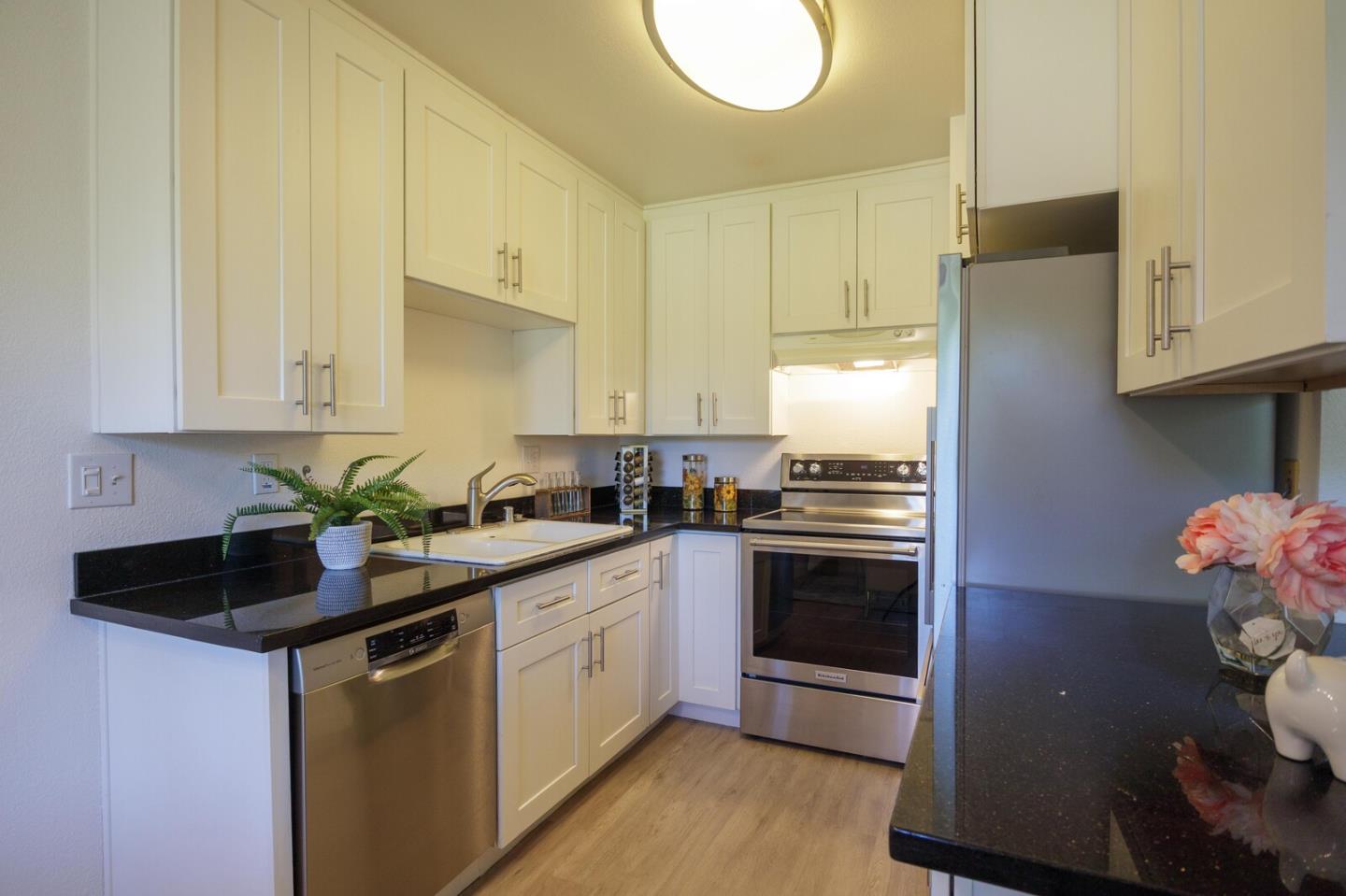 Detail Gallery Image 12 of 36 For 185 Union Ave #75,  Campbell,  CA 95008 - 1 Beds | 1 Baths