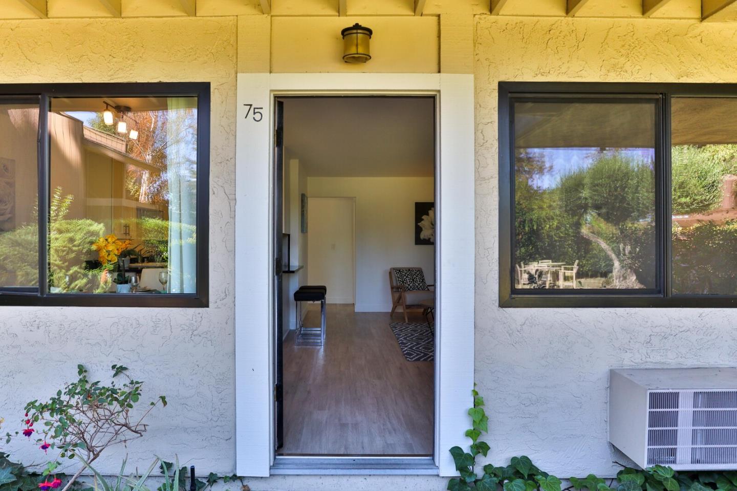 Detail Gallery Image 2 of 36 For 185 Union Ave #75,  Campbell,  CA 95008 - 1 Beds | 1 Baths