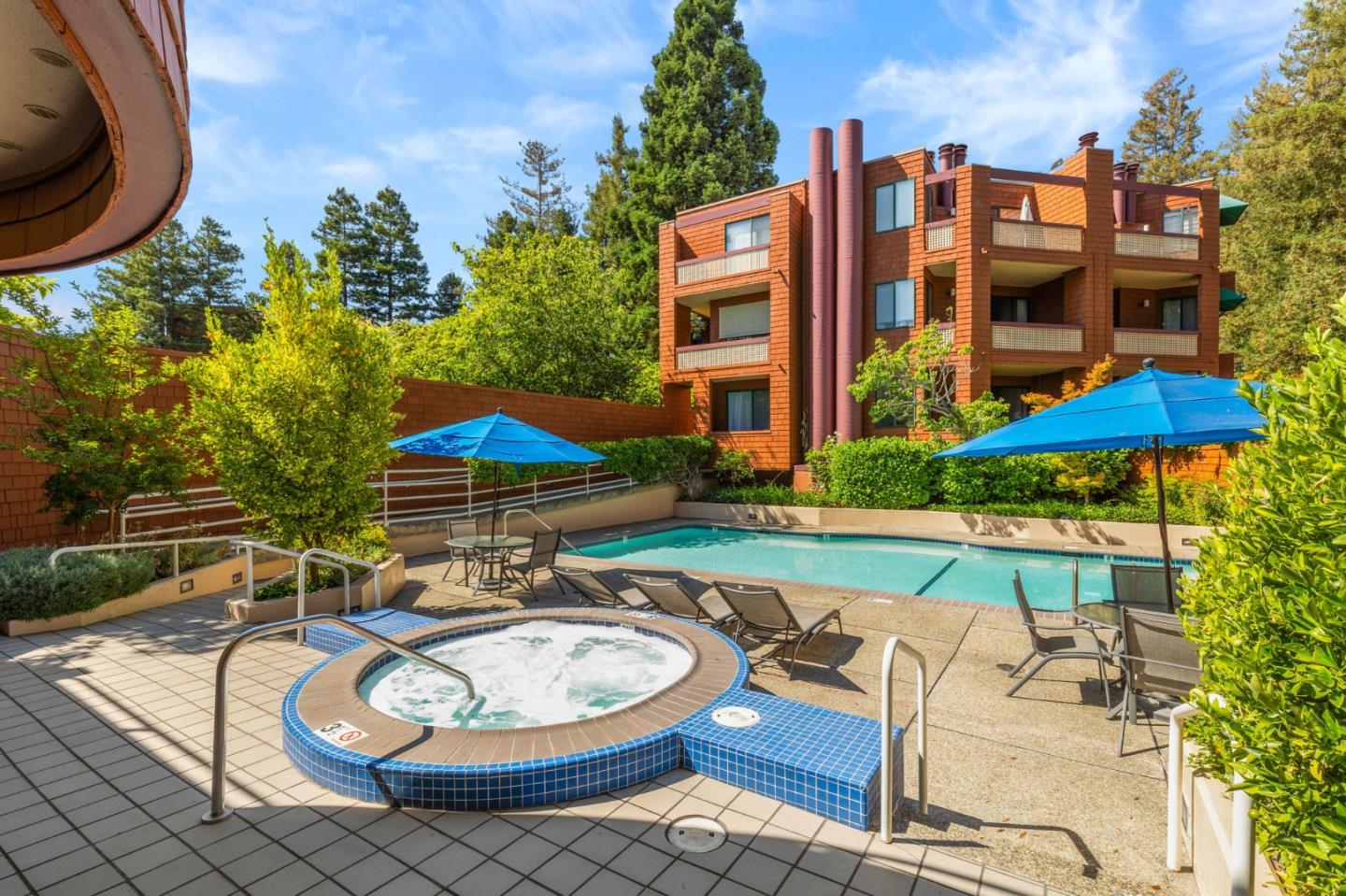 Detail Gallery Image 17 of 21 For 4250 El Camino Real #C221,  Palo Alto,  CA 94306 - 1 Beds | 1 Baths