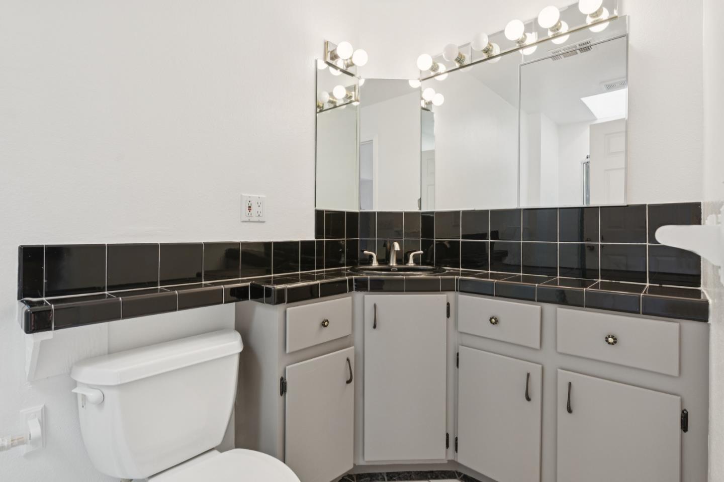 Detail Gallery Image 15 of 25 For 751 El Sombroso Dr, San Jose,  CA 95123 - 3 Beds | 2 Baths