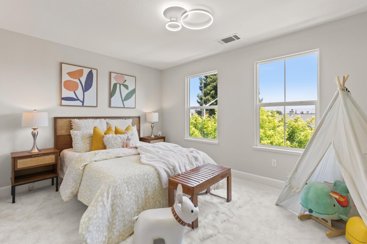 Detail Gallery Image 18 of 28 For 1725 Hillebrant Pl, Santa Clara,  CA 95050 - 3 Beds | 3/1 Baths