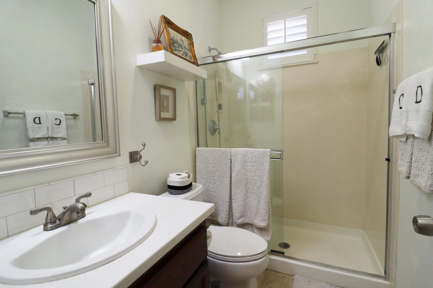 Detail Gallery Image 19 of 43 For 949 Courtyards Loop, Lincoln,  CA 95648 - 3 Beds | 3 Baths