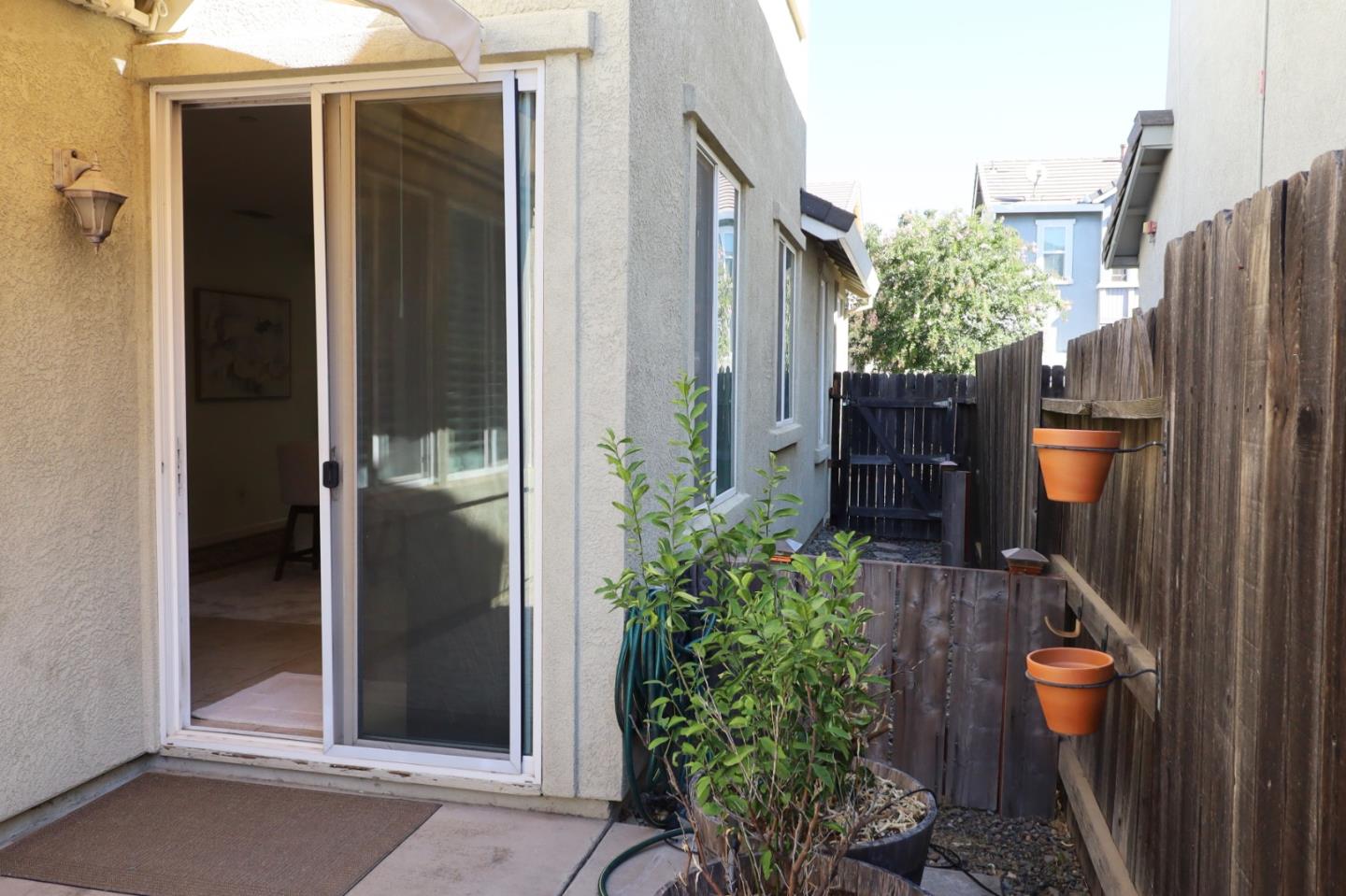 Detail Gallery Image 31 of 43 For 949 Courtyards Loop, Lincoln,  CA 95648 - 3 Beds | 3 Baths