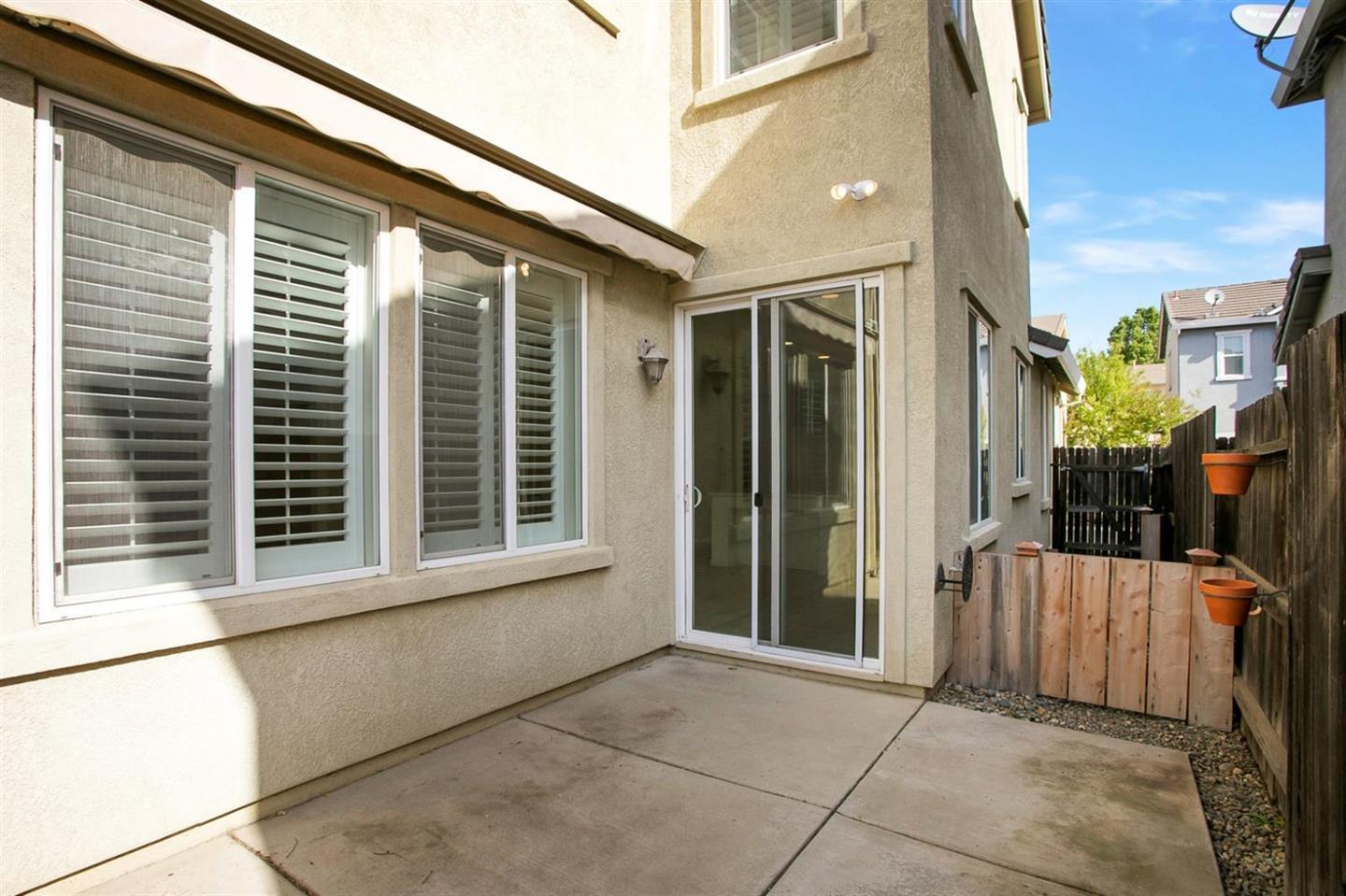 Detail Gallery Image 37 of 43 For 949 Courtyards Loop, Lincoln,  CA 95648 - 3 Beds | 3 Baths