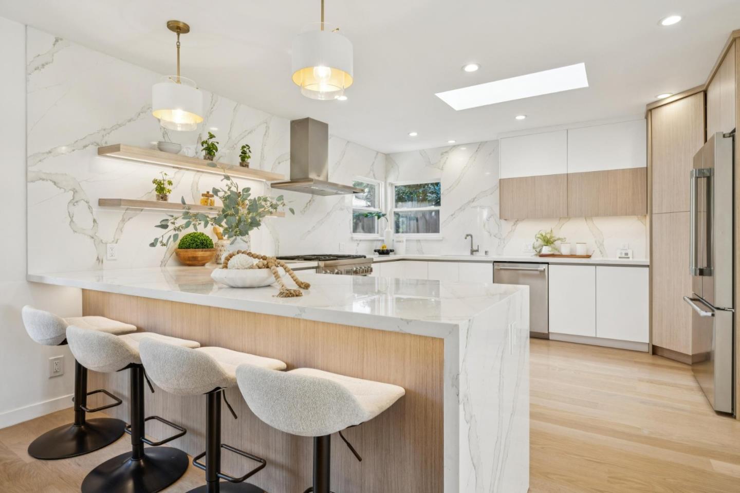 Detail Gallery Image 10 of 39 For 413 36th Ave, San Mateo,  CA 94403 - 3 Beds | 1/1 Baths